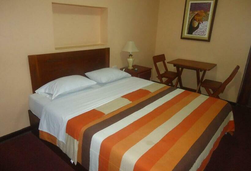 Номер Стандарт Двуспальная Кровать, Excalibur