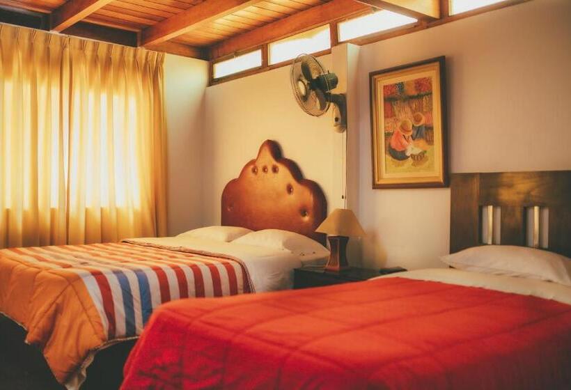 Номер Стандарт Трехместный, Excalibur