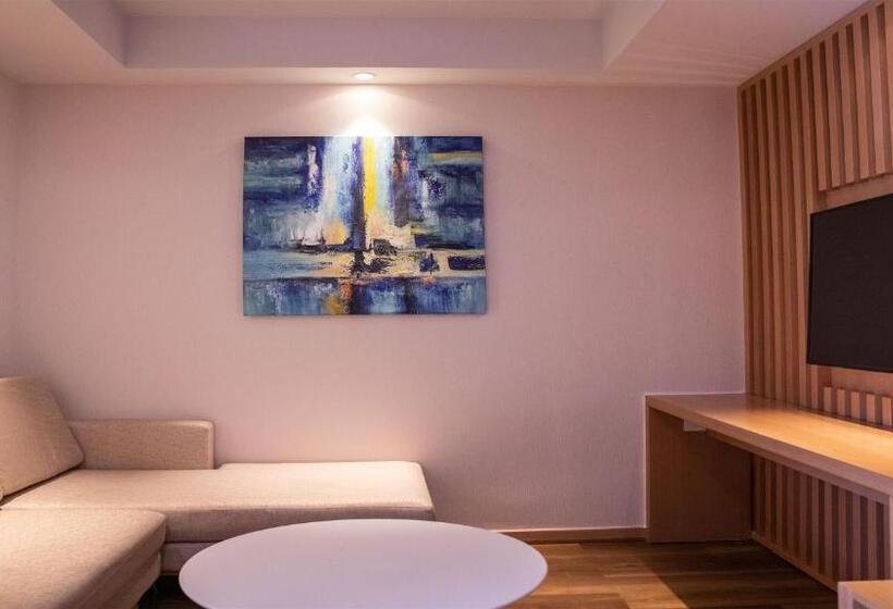 스위트, Holiday Inn Express Zhangjiakou Park View