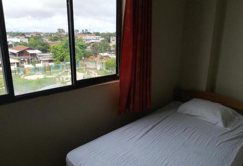 اتاق استاندارد سه نفره, Hospedaje El Emperador