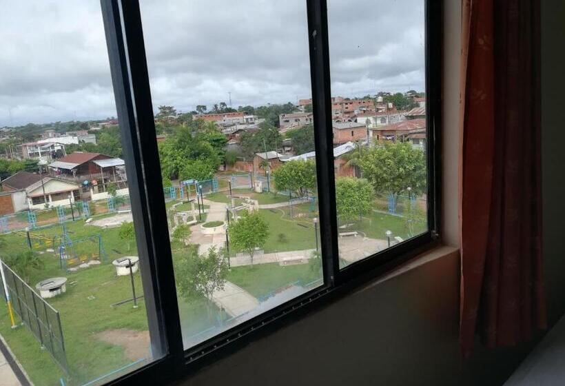 اتاق استاندارد سه نفره, Hospedaje El Emperador