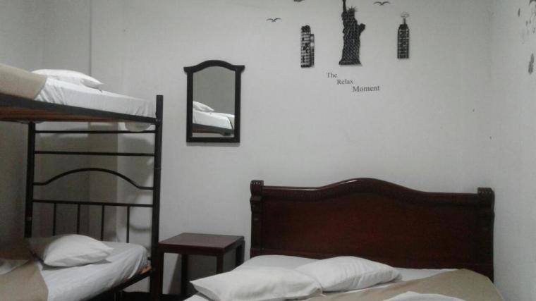 四人标准间, Hostal Balcony