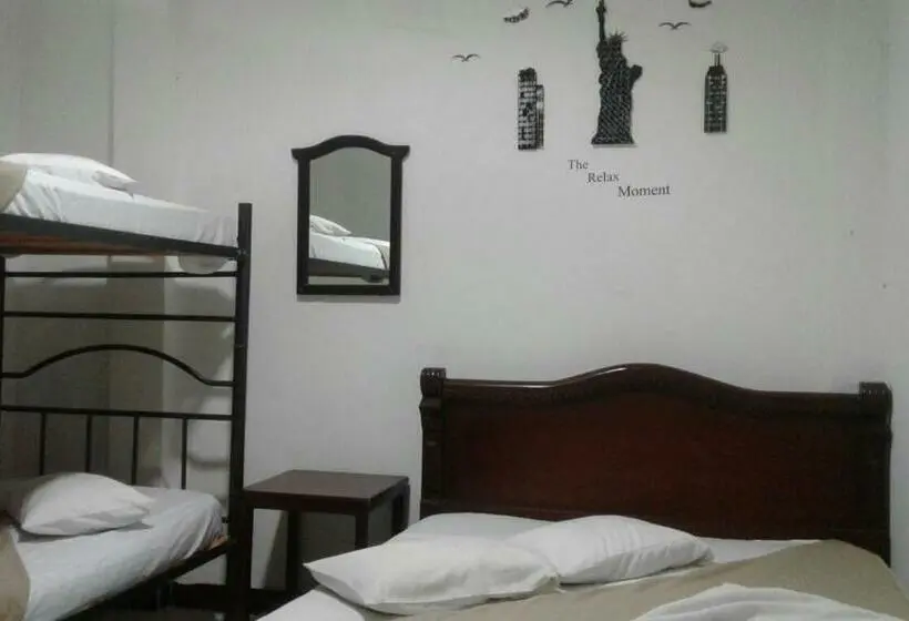 Standaard Vierpersoonskamer, Hostal Balcony