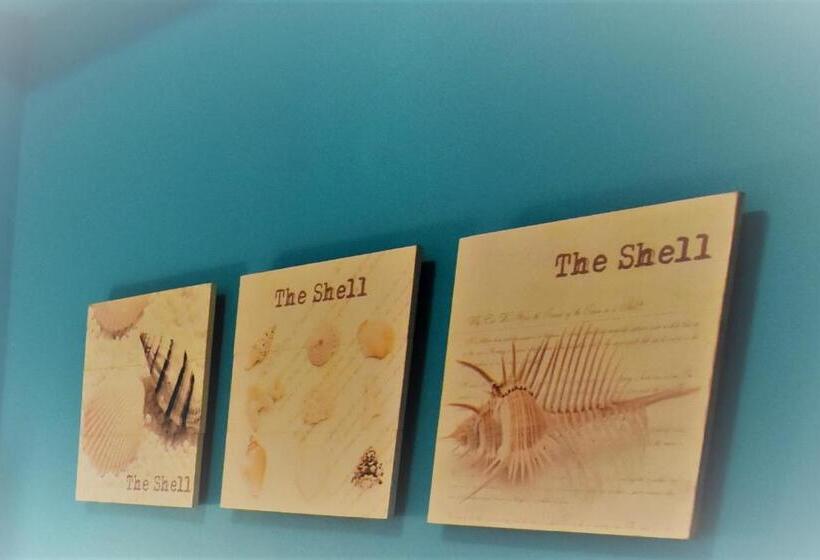 חדר בסיסי, Iridanos