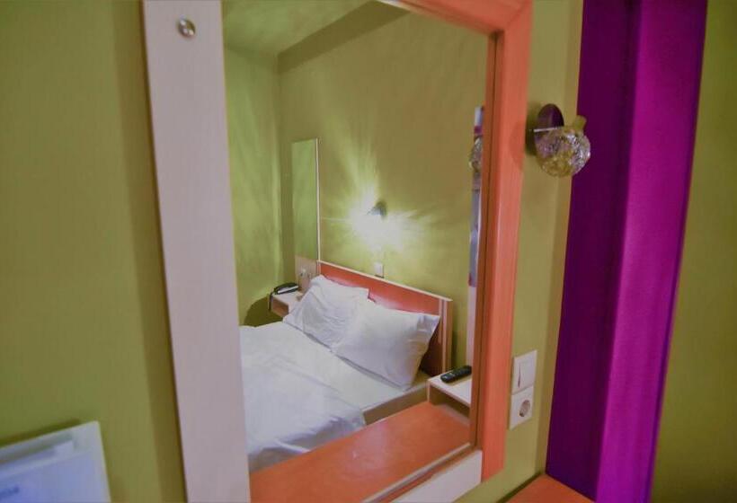 חדר בסיסי, Iridanos