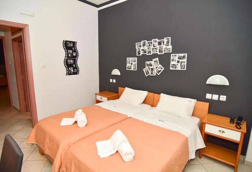 חדר סטנדרט לארבעה נוף לים, Iridanos