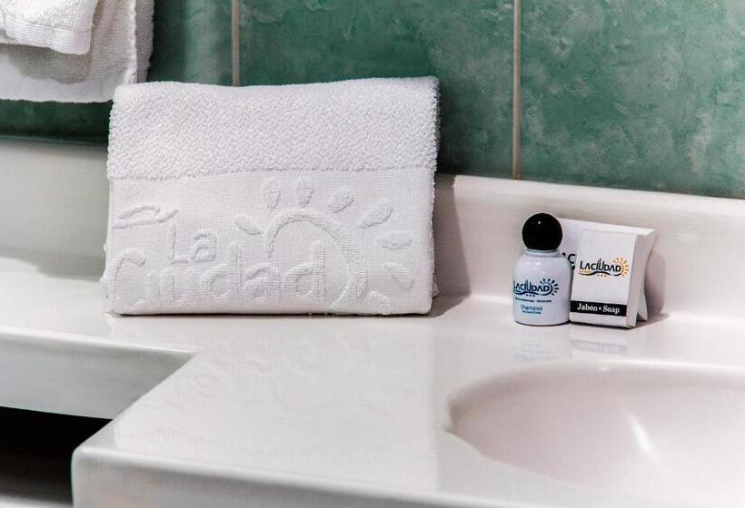 חדר סטודיו סטנדרד, La Ciudad