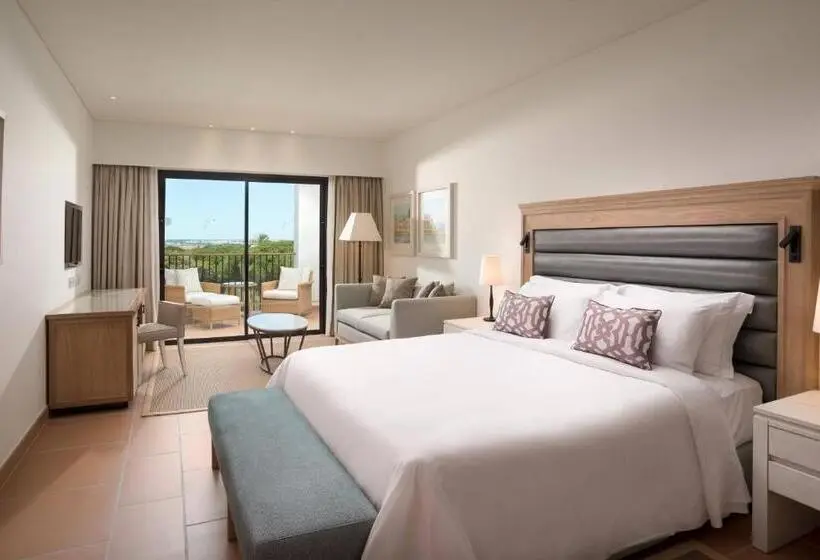 Perhesviitti 2 Makuuhuonetta, Pine Cliffs Ocean Suites, A Luxury Collection Resort & Spa, Algarve