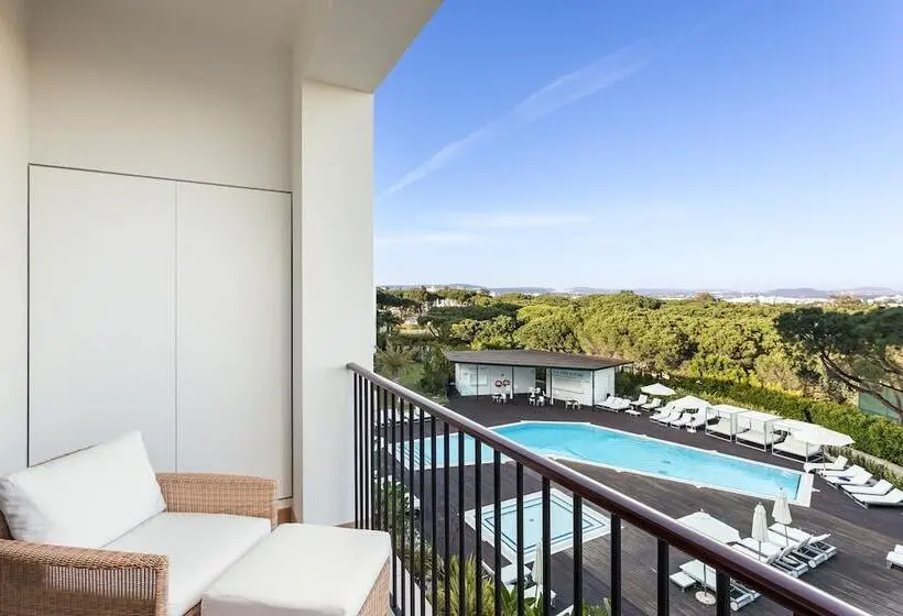 Juniorsviitti Allasnäkymä, Pine Cliffs Ocean Suites, A Luxury Collection Resort & Spa, Algarve