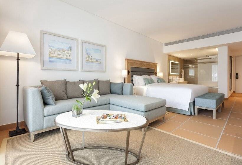 Полулюкс Вид на Бассейн, Pine Cliffs Ocean Suites, A Luxury Collection Resort & Spa, Algarve