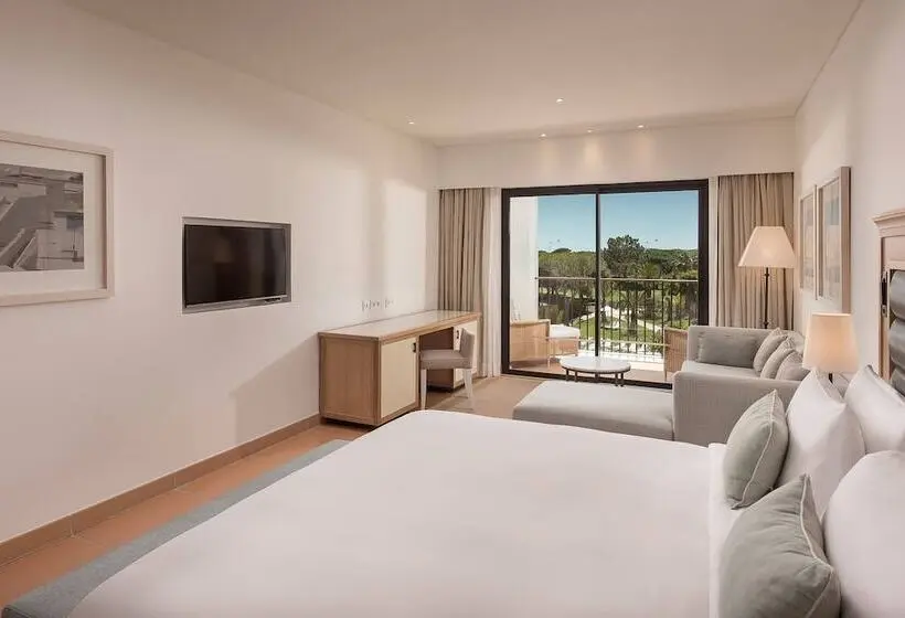 Juniorsviitti Allasnäkymä, Pine Cliffs Ocean Suites, A Luxury Collection Resort & Spa, Algarve