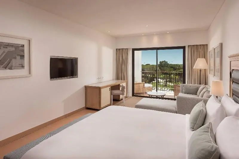 Juniorsviitti Allasnäkymä, Pine Cliffs Ocean Suites, A Luxury Collection Resort & Spa, Algarve