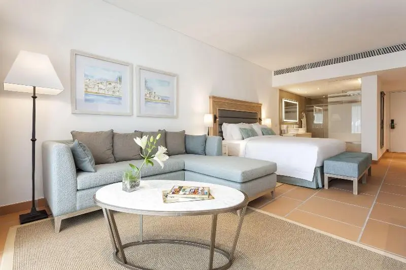 Juniorsviitti Allasnäkymä, Pine Cliffs Ocean Suites, A Luxury Collection Resort & Spa, Algarve