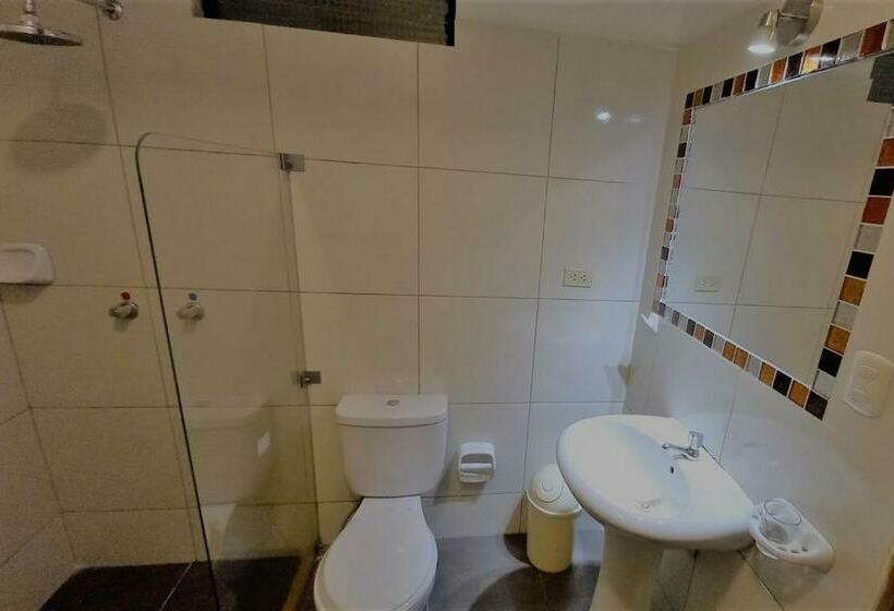 اتاق استاندارد سه نفره, Puerto Amazonico