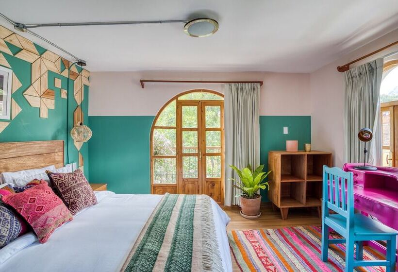 חדר דלוקס, Selina Huaraz