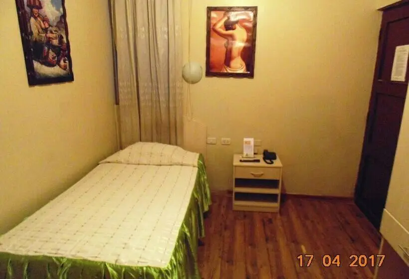 スタンダードシングルルーム, Tarapoto Inn