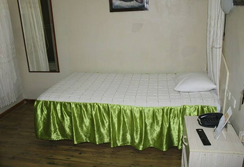 标准单人间, Tarapoto Inn