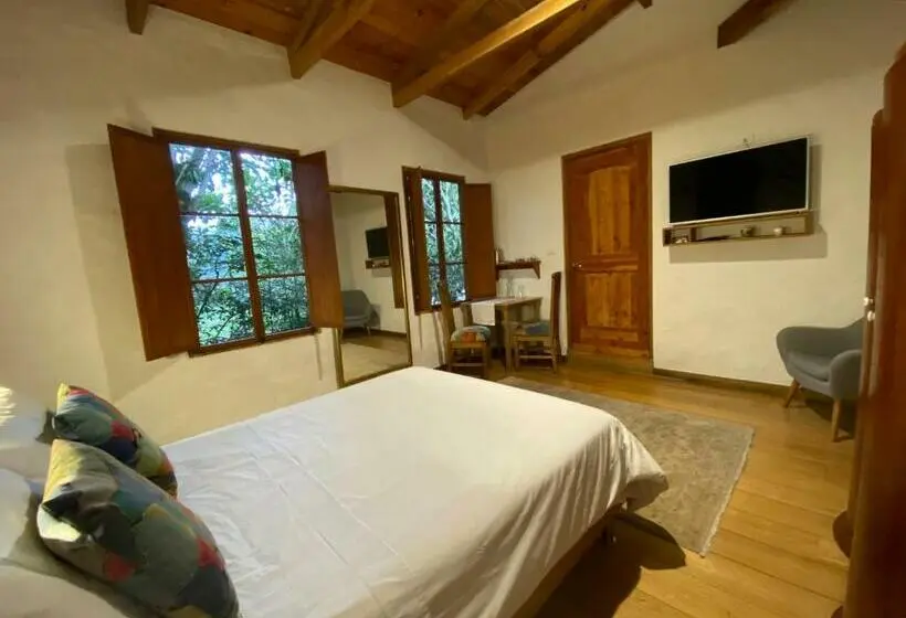 اتاق لوکس, Terrazas De Salento