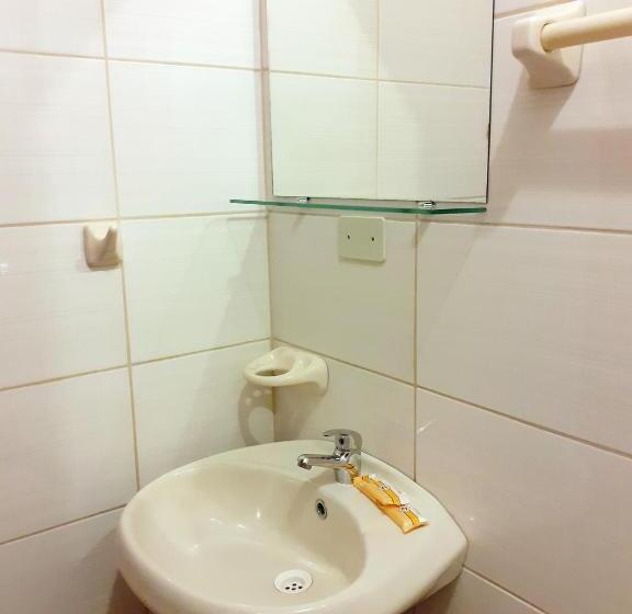 اتاق سوپریور خانوادگی, Torontel