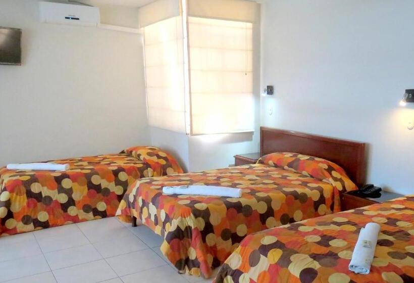 스탠다드 트리플 룸, Villa Rita Chiclayo