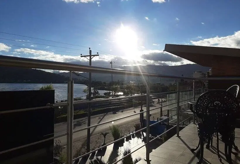 Superior Neljän Hengen Huone, Pontevedra Hotel Boutique