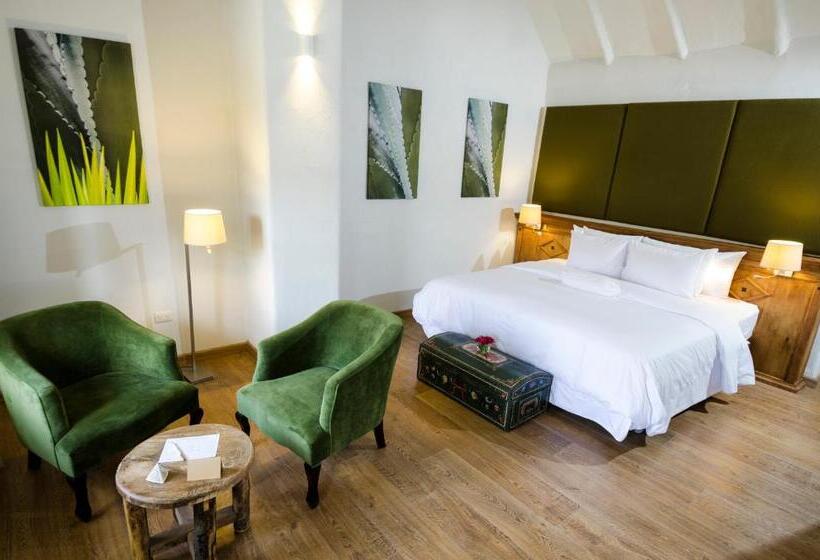 سوییت جونیور, Colca Lodge Spa & Hot Springs