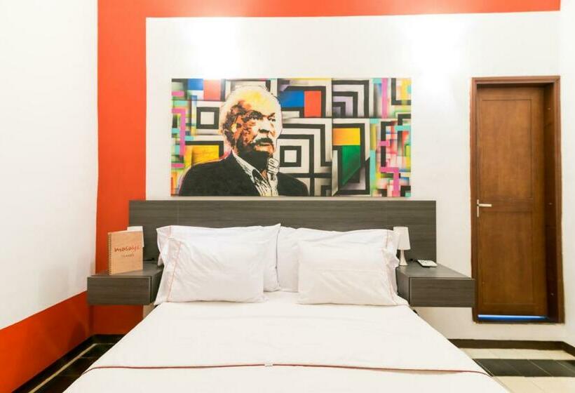 スタンダードルーム, Masaya Santa Marta