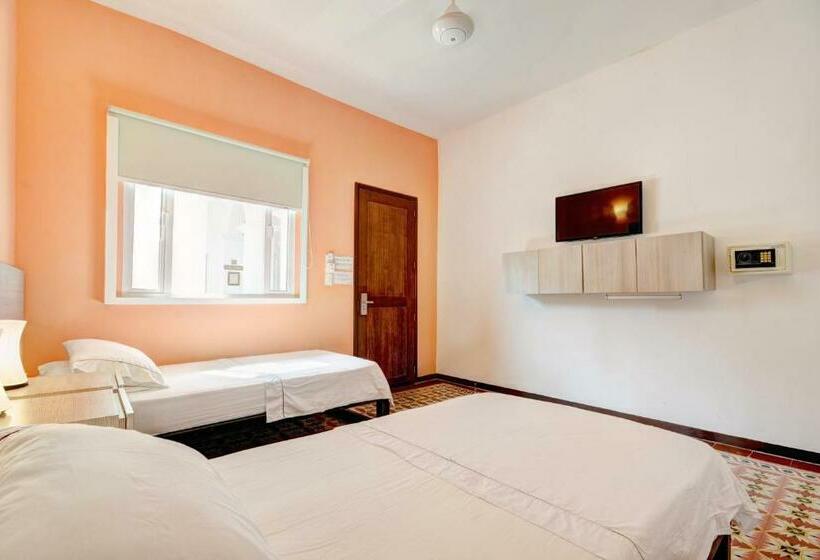 スタンダードルーム, Masaya Santa Marta