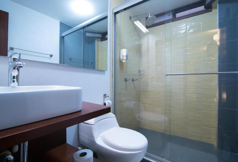 エコノミールーム, Masaya Santa Marta