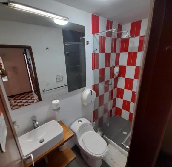 スタンダード4人部屋, Masaya Santa Marta