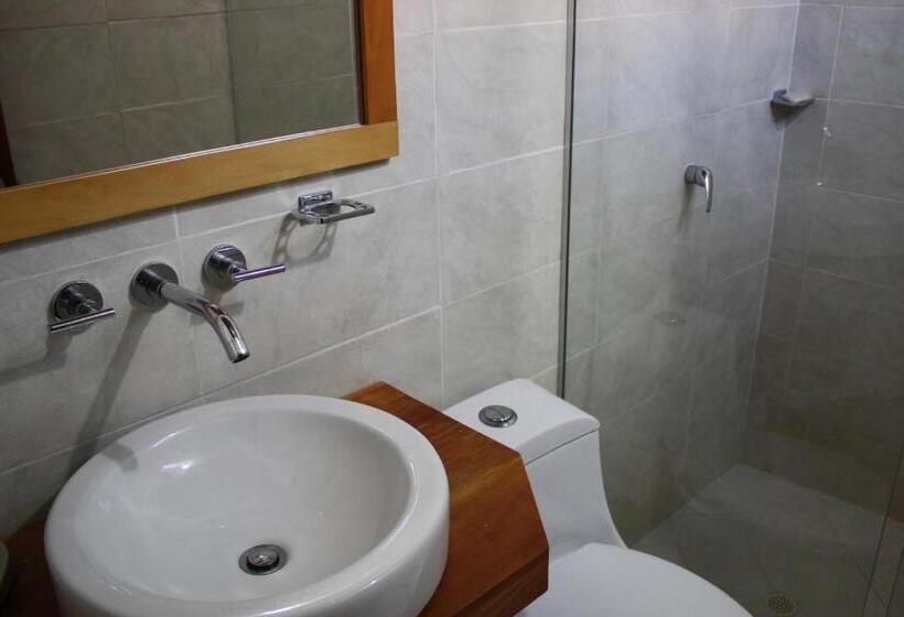 غرفة قياسية مطلّة علي الحديقة, La Casa Amarilla