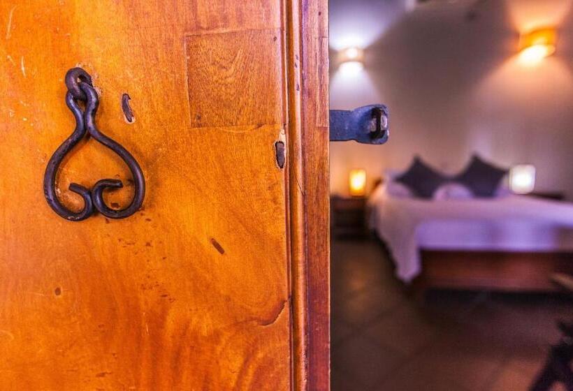 ガーデンビュースタンダードルーム, La Casa Amarilla