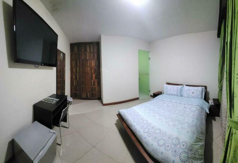 자쿠지 스위트, Apartahotel Vincent Suites