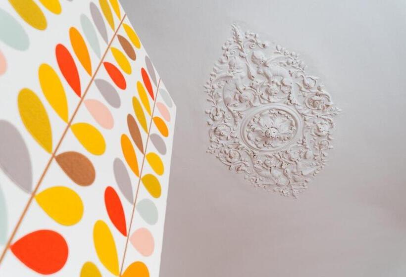 جناح جونيور عائلى, B&b Palazzo Bruca