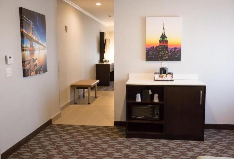 Люкс Кровать Кинг, Best Western Premier Nyc Gateway
