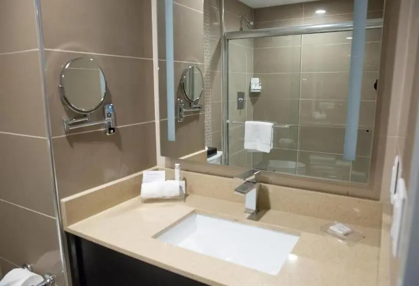 Sviitti, Best Western Premier Nyc Gateway