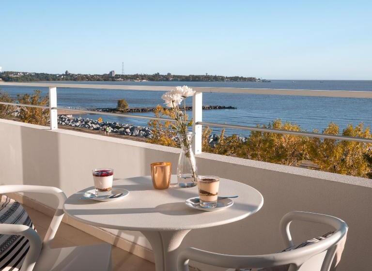 اتاق کلاسیک با تخت دونفره, Dazzler By Wyndham Colonia