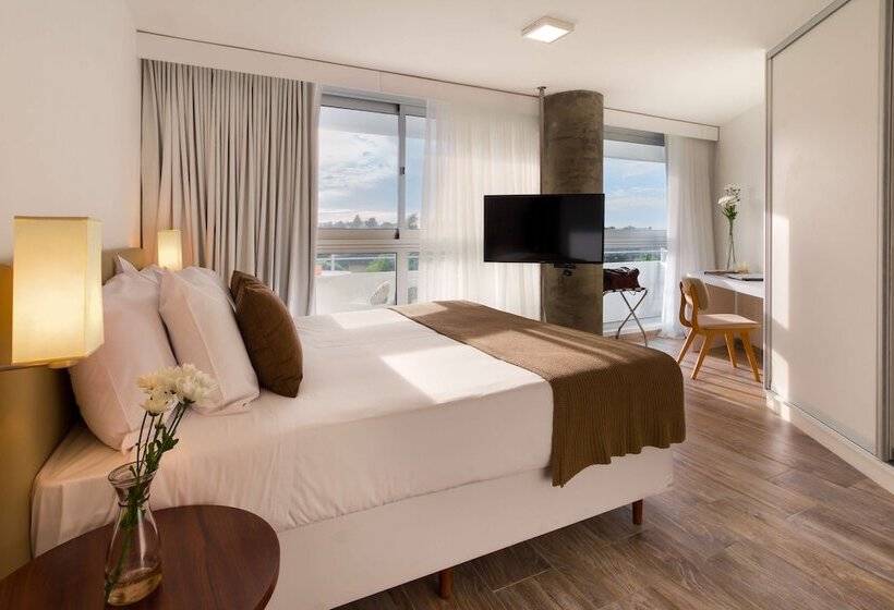 مجموعه ویستا شهر, Dazzler By Wyndham Colonia