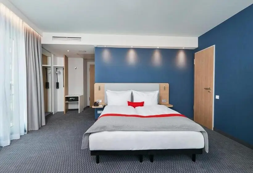 اتاق استاندارد برای معلولان, Holiday Inn Express   Berlin   Alexanderplatz, An Ihg