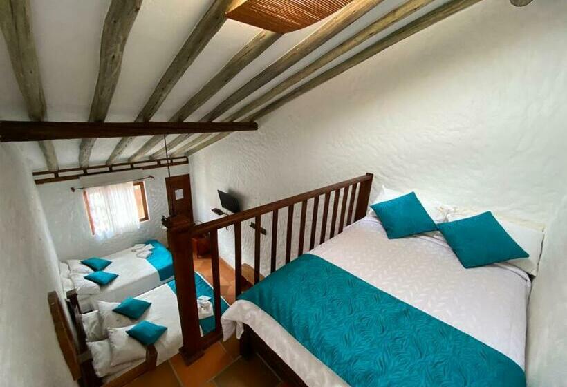 اتاق استاندارد چهار تخته, Hospedería Villa Palva