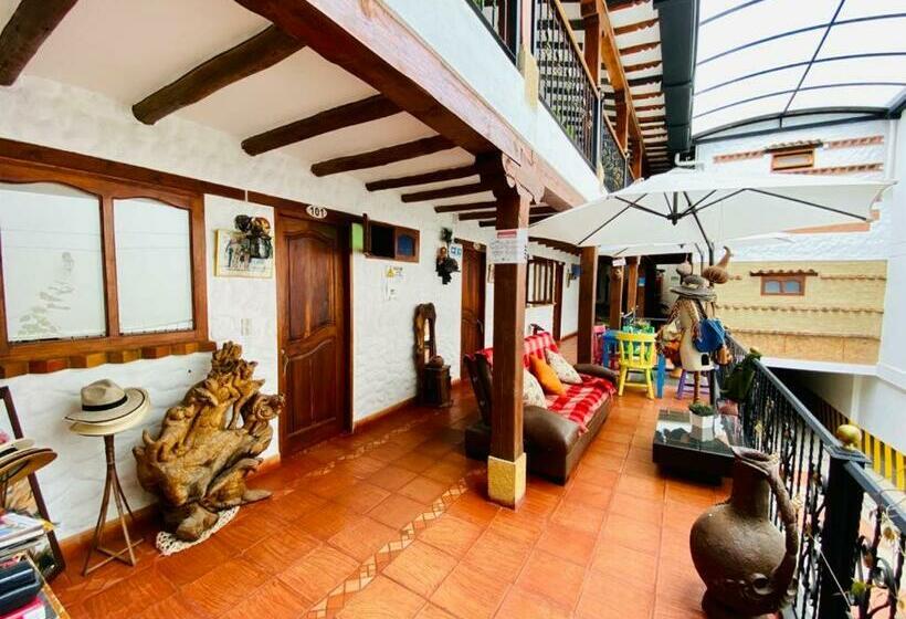 اتاق استاندارد سه نفره, Hospedería Villa Palva