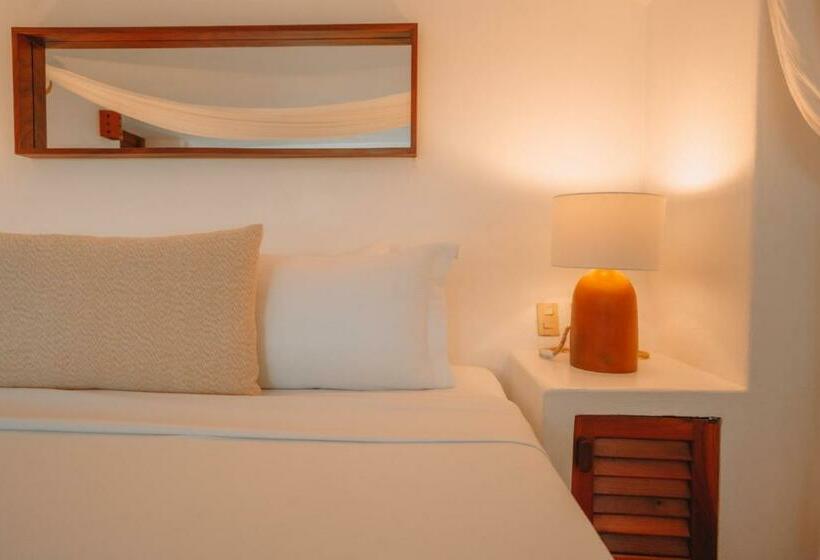 سوییت, La Villa Luz