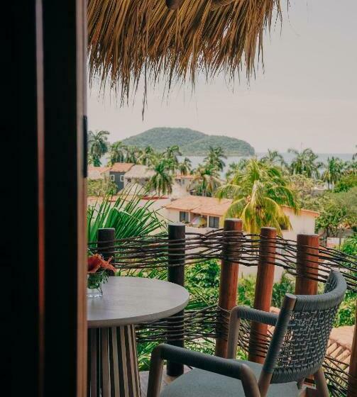 سوییت جونیور, La Villa Luz