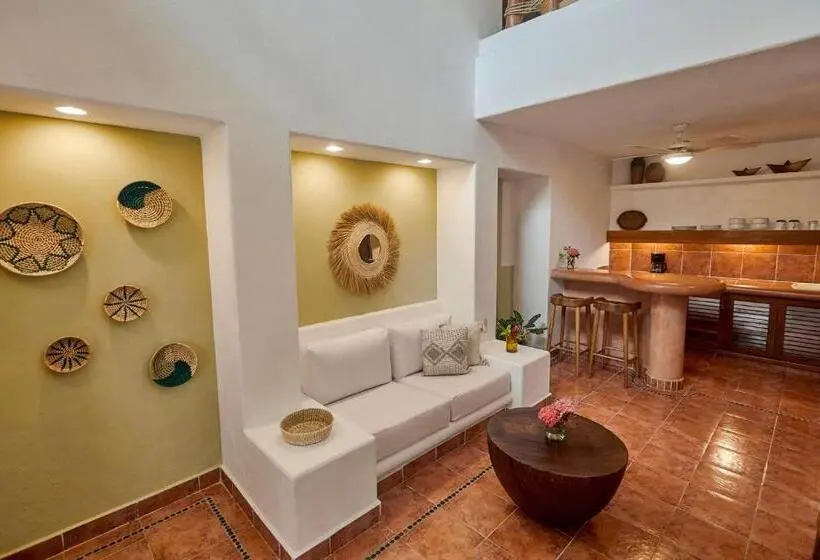 Sviitti Puutarhanäkymä, La Villa Luz