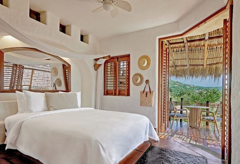 سوییت جونیور, La Villa Luz