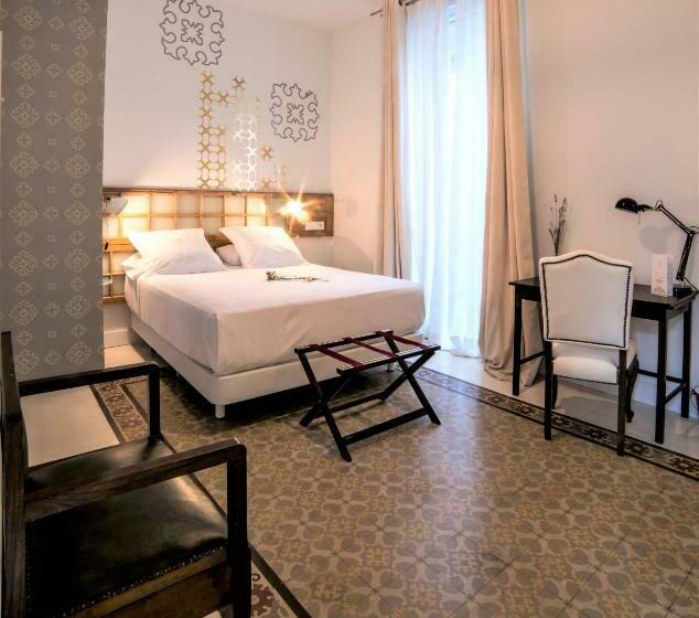 Habitació Estàndard, Madinat