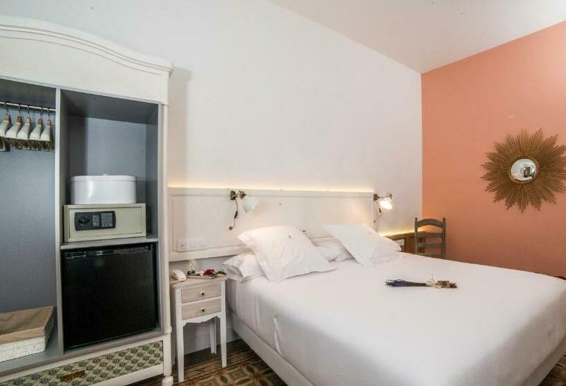 Habitació Estàndard, Madinat