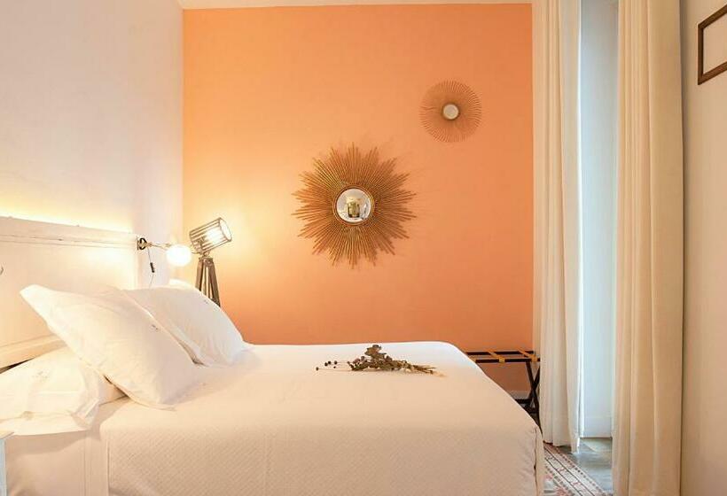 Habitació Estàndard, Madinat