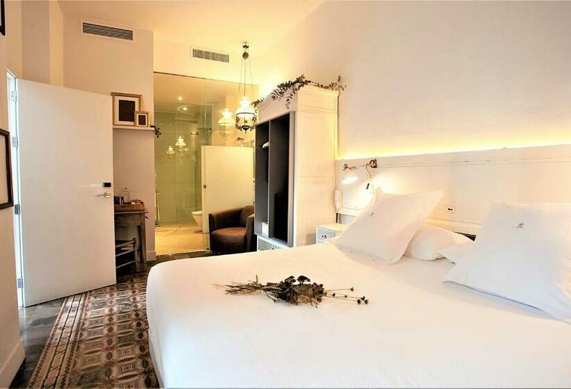 Habitació Estàndard, Madinat