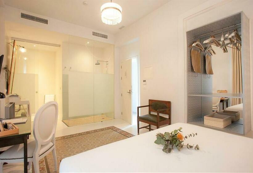 Habitació Estàndard, Madinat